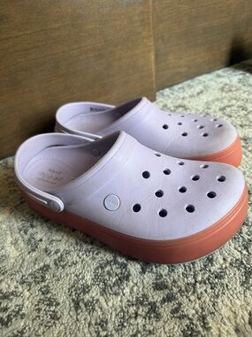 Platform Crocs size 10